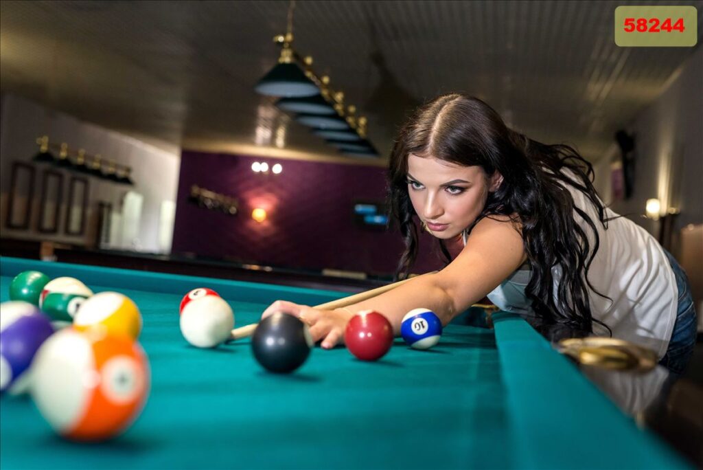 TRANH DÁN TƯỜNG QUÁN BI-A mã 28